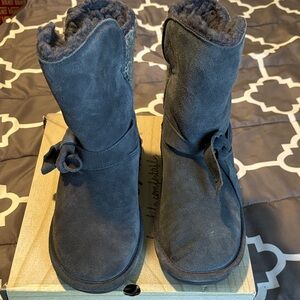BearPaw Charcoal Suede Boots